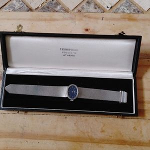 Ladies wristwatch